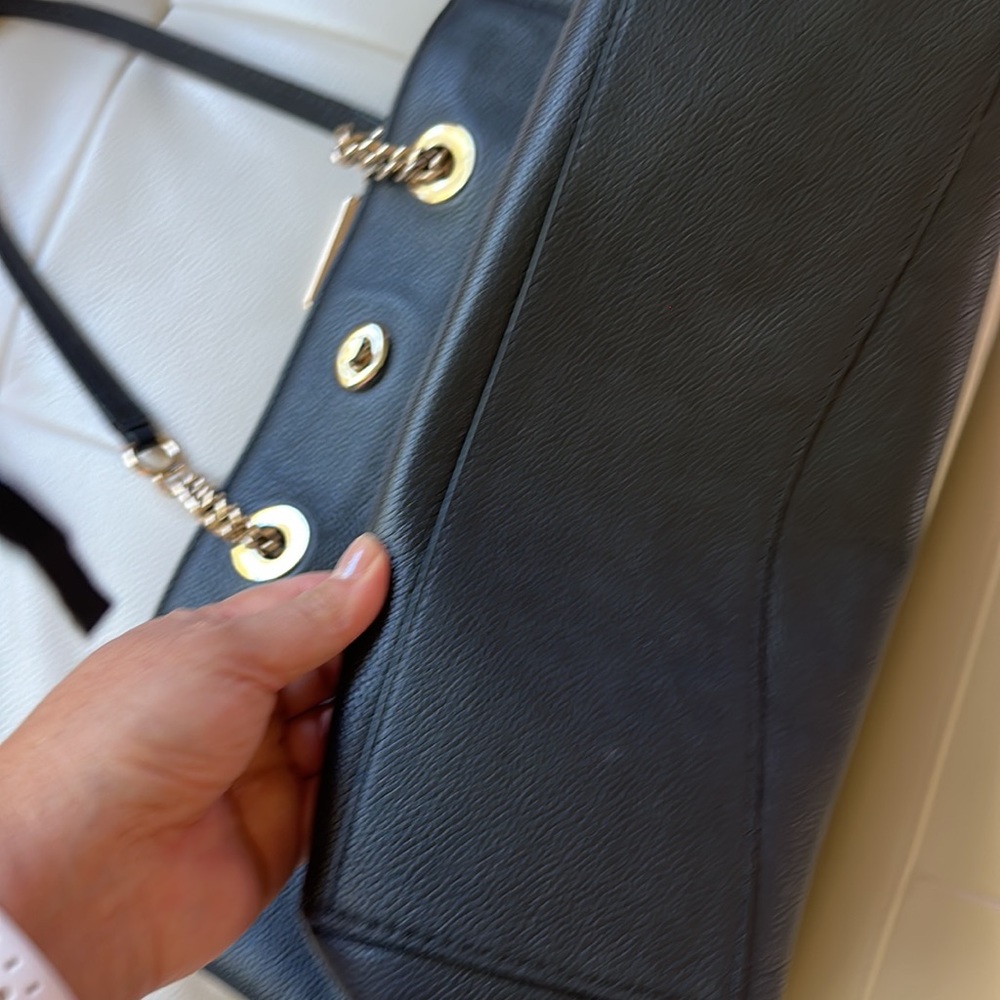 COACH real leather ladies handbag 👜 - Picture 6 of 8